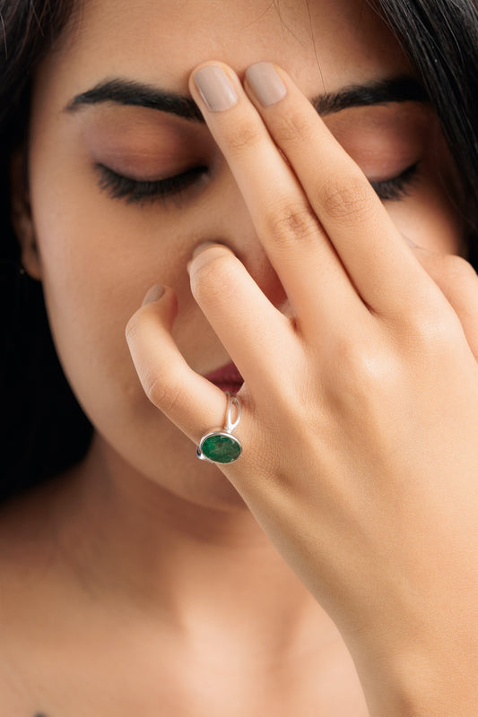 Vintage Emerald (Panna) Gemstone Ring in Sterling Silver – #1102B - Myra