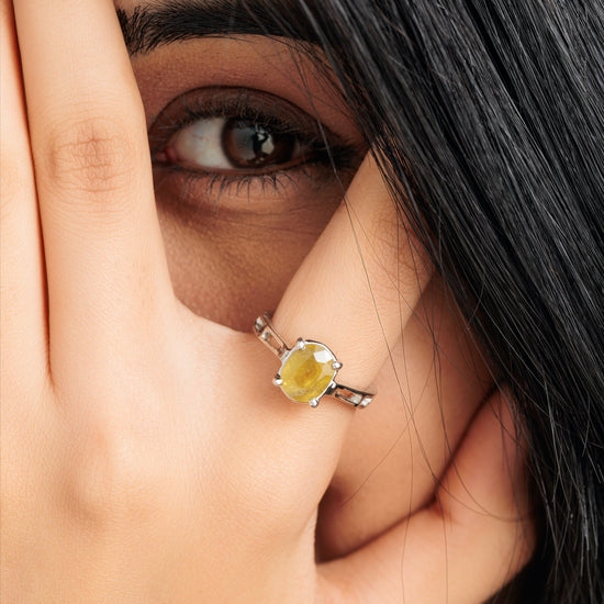 Ladies yellow sapphire ring