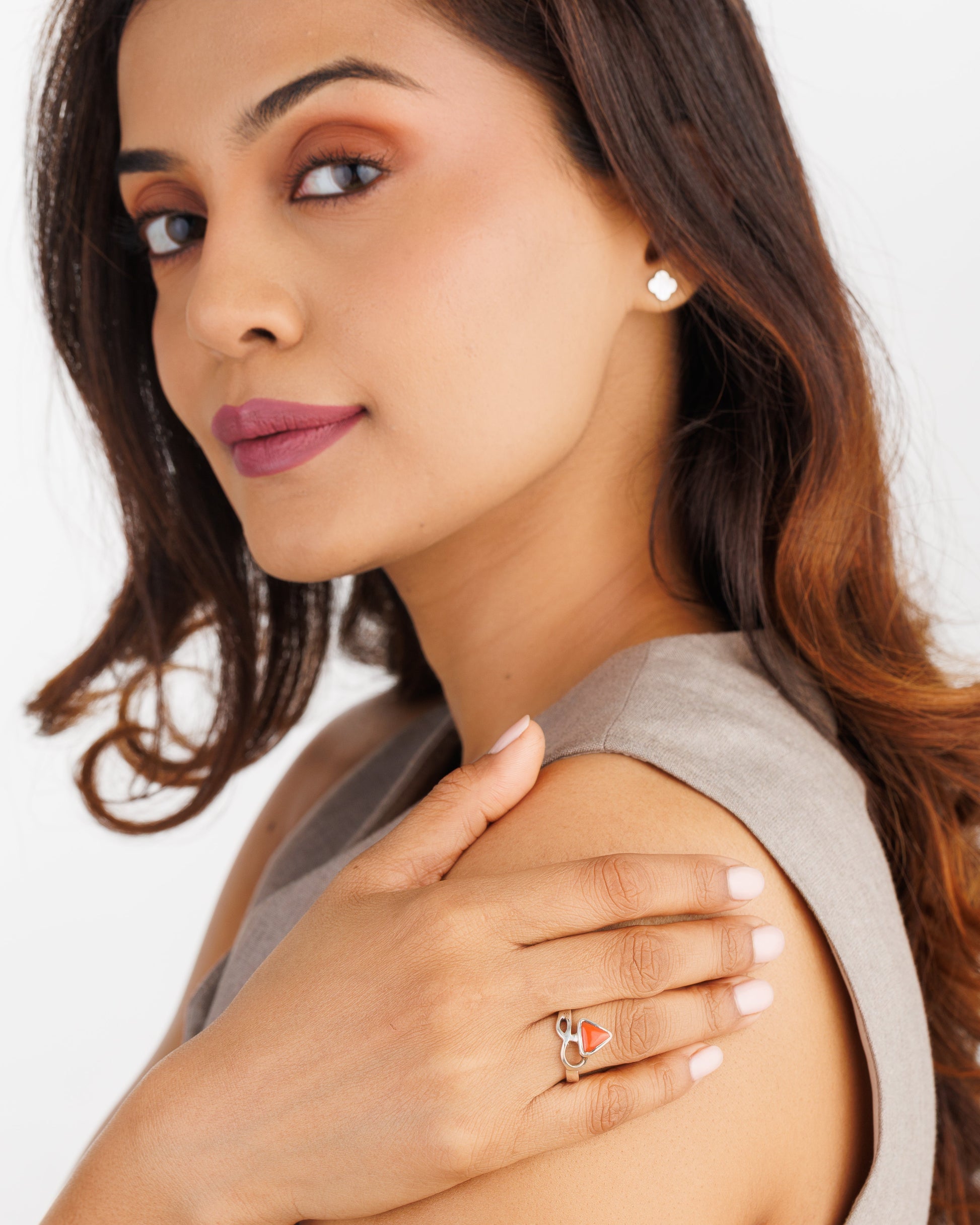 Classic Coral (Moonga) Ring – 925 Silver - #1110B Tr - Myra