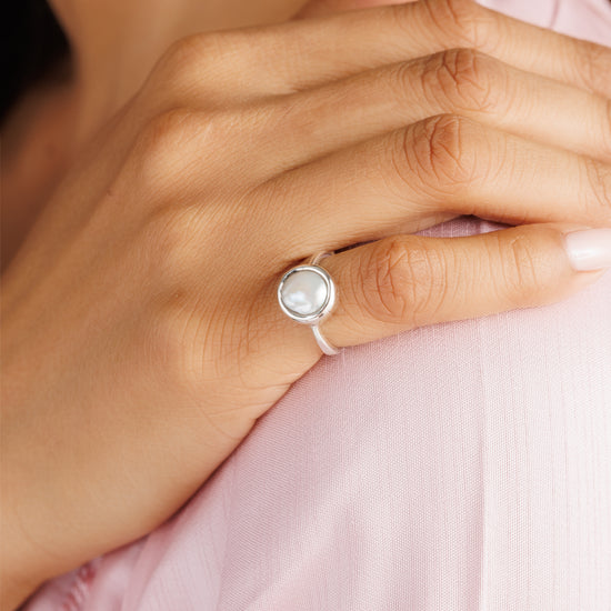 Pearl ring design for female