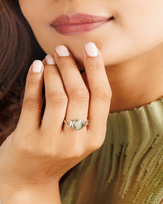 Glorious Cat’S Eye (Lehsunia) Ring in 925 Sterling Silver - Shakti