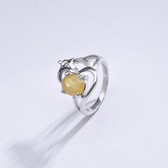 Kanakapushyaragam stone ring