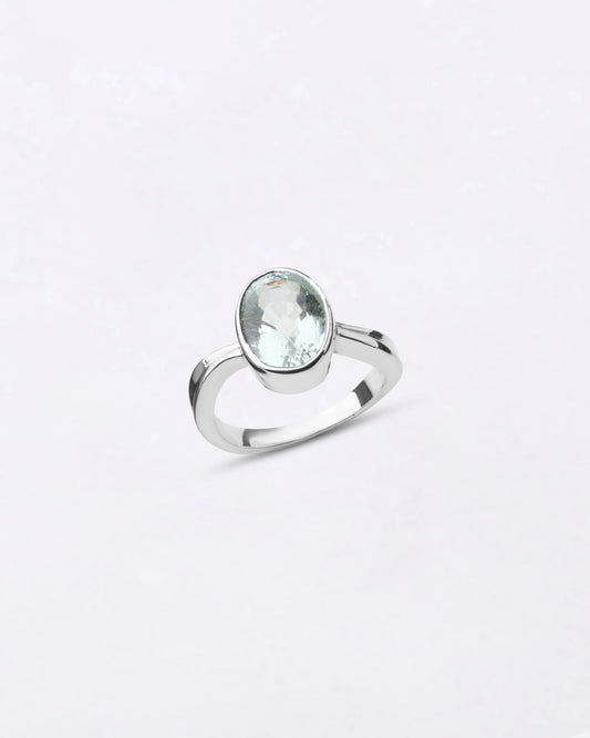 Elegant Aquamarine Ring in 925 Sterling Silver - Shakti