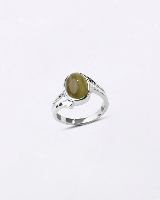Superior Cat's Eye (Lehsunia) Ring in 925 Sterling Silver - Shakti