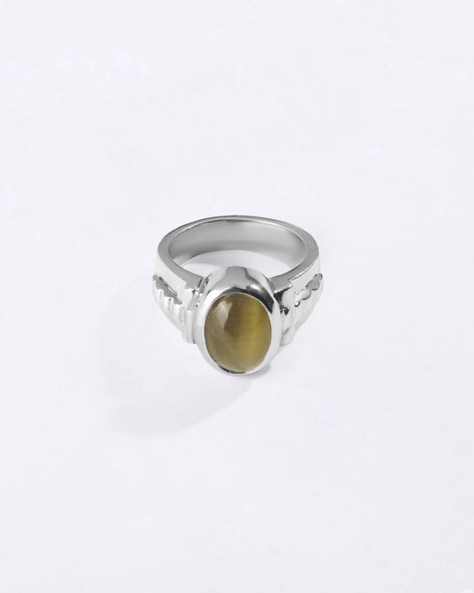 Royal Cat's Eye (Lehsunia) Ring in 925 Sterling Silver - Shakti