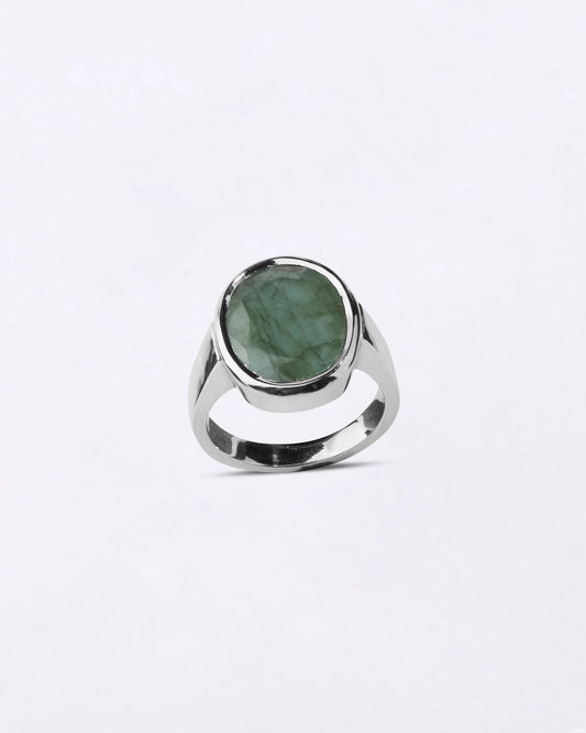 Natural Emerald (Panna) Ring in 925 Silver - Shakti