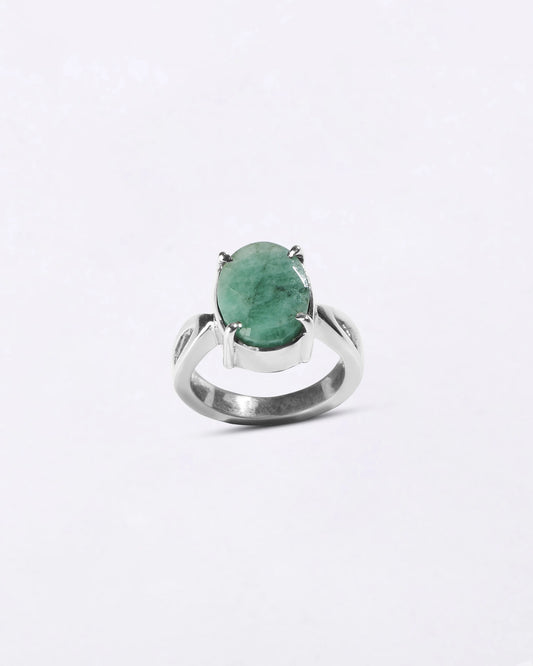 Grace Emerald (Panna) Ring in 925 Silver - Urja