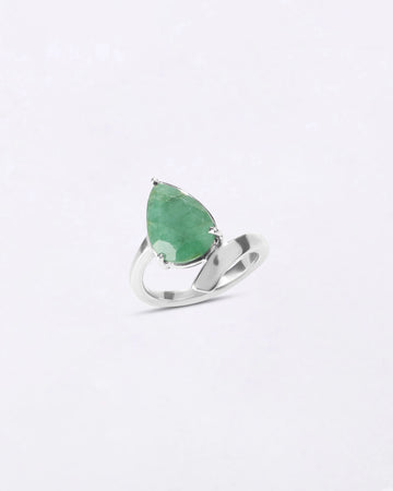 Modern Emerald (Panna) Ring in 925 Sterling Silver - Drop Delta