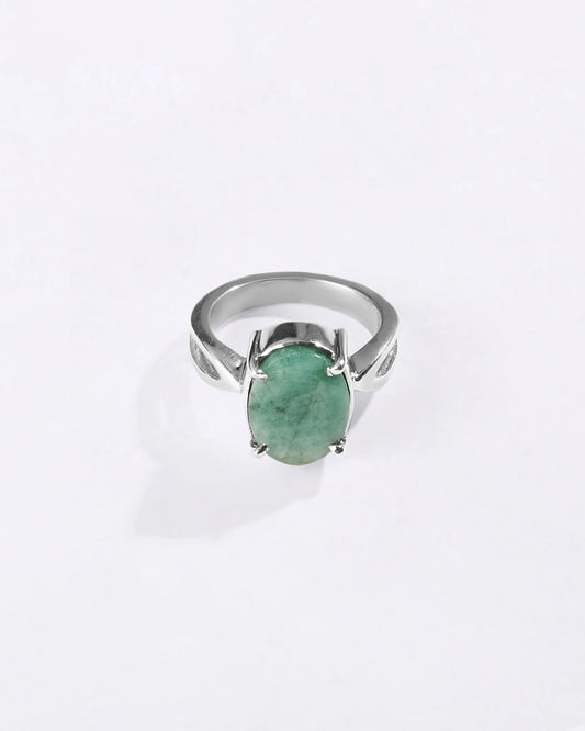 Grace Emerald (Panna) Ring in 925 Silver - Urja