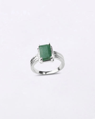 Deluxe Emerald (Panna) Ring in 925 Sterling Silver - Rectangular Urja