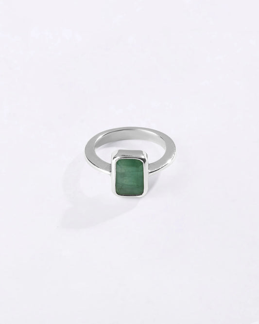 Affinity Emerald (Panna) Ring in 925 Sterling Silver - Rectangular Shakti