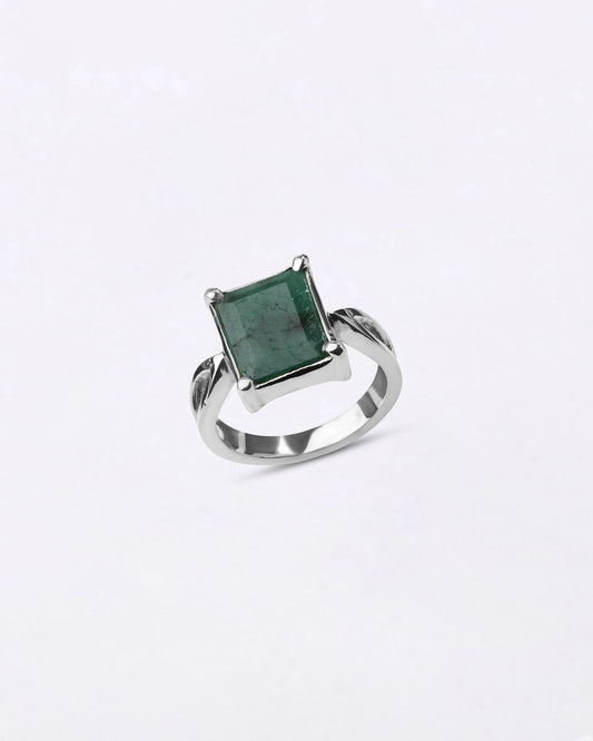 Grace Emerald (Panna) Ring in 925 Sterling Silver - Rectangular Urja