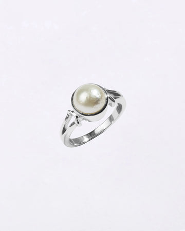 Exclusive Pearl (Moti) Ring in 925 Silver - Round Shakti