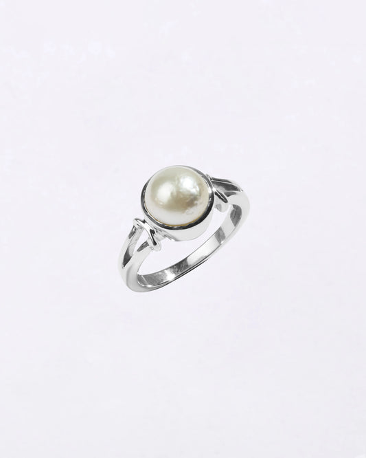 Exclusive Pearl (Moti) Ring in 925 Silver - Round Shakti