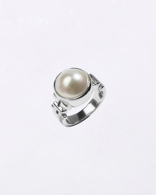 Exotic Pearl (Moti) Ring in 925 Silver - Round Shakti