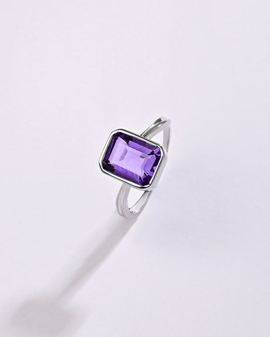 Elegant Amethyst (Jamunia) Ring in 925 Sterling Silver - Shakti Sq