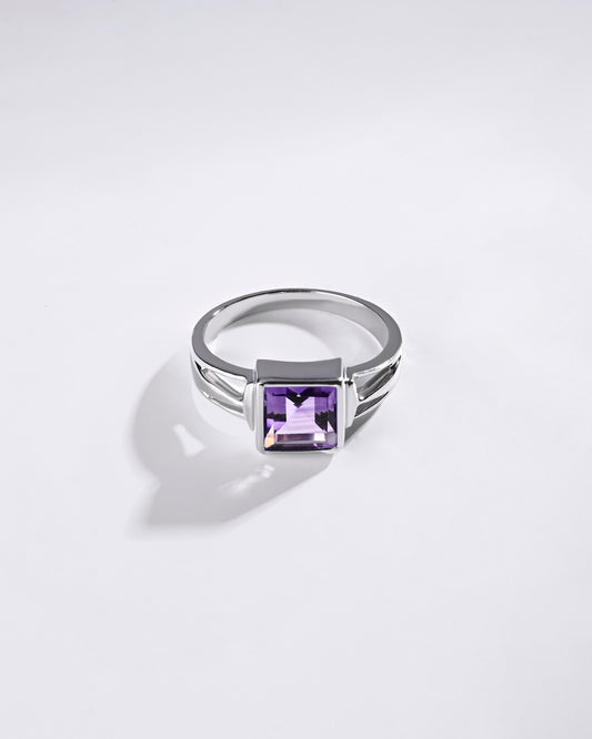 Precious Amethyst (Jamunia) Ring in 925 Sterling Silver - Shakti Sq