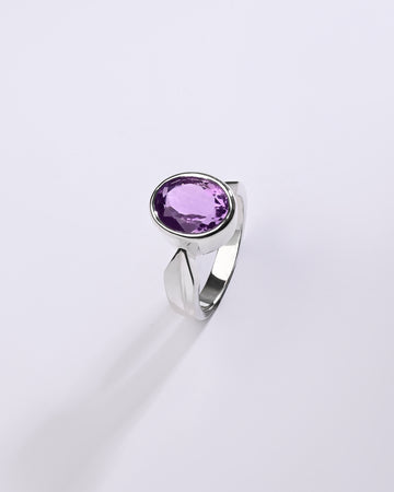 Female amethyst silver ring