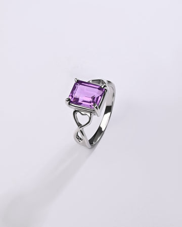 Amethyst silver ring