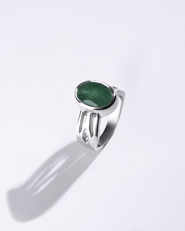 Elite Emerald (Panna) Ring in 925 Sterling Silver - Shakti
