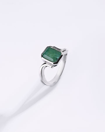 Bliss Emerald (Panna) Ring in 925 Sterling Silver - Shakti