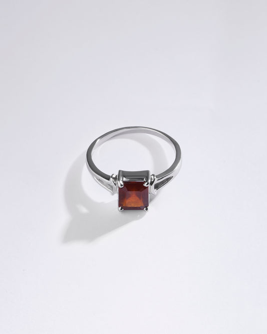 Exclusive Garnet (Gomed) Ring in 925 Sterling Silver - Urja Sq
