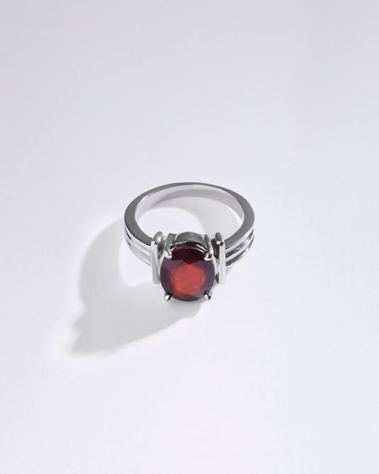 Deluxe Garnet (Gomed) Ring in 925 Sterling Silver - Urja