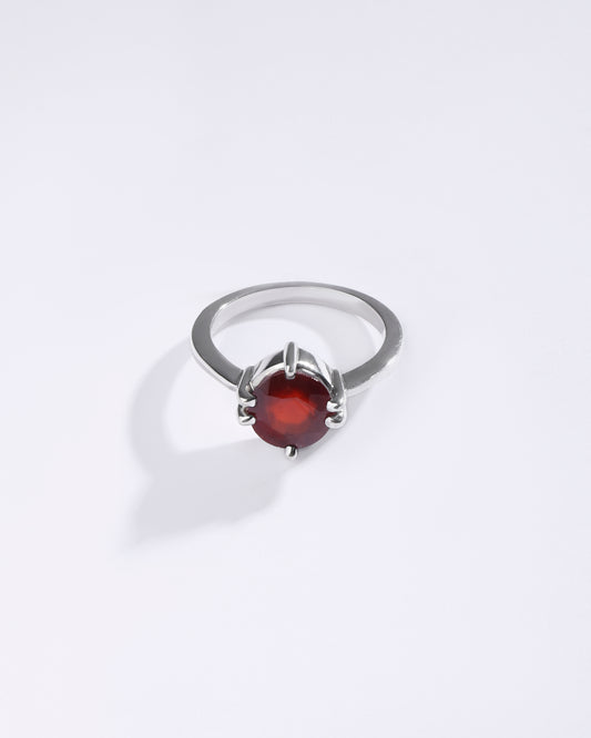 Minimalist Garnet (Gomed) Ring in 925 Sterling Silver - Astra