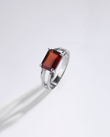 Antique Garnet (Gomed) Ring in 925 Sterling Silver - Urja Re