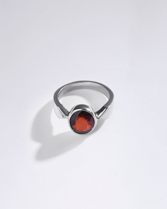 Charming Garnet (Gomed) Ring in 925 Sterling Silver - Shakti