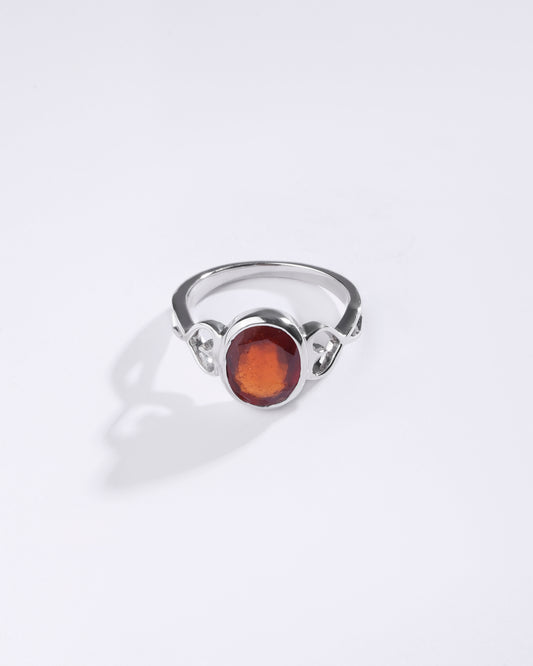 Glorious Garnet (Gomed) Ring in 925 Sterling Silver - Shakti