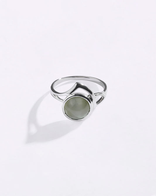 Serene Cat'S Eye (Lehsunia) Ring in 925 Sterling Silver - Shakti