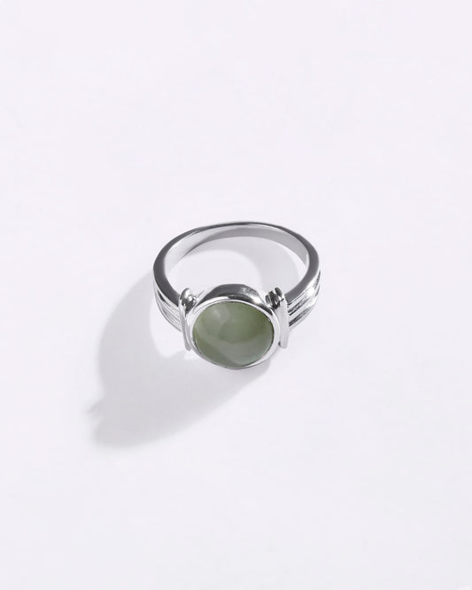 Deluxe Cat's Eye (Lehsunia) Ring in 925 Sterling Silver - Shakti