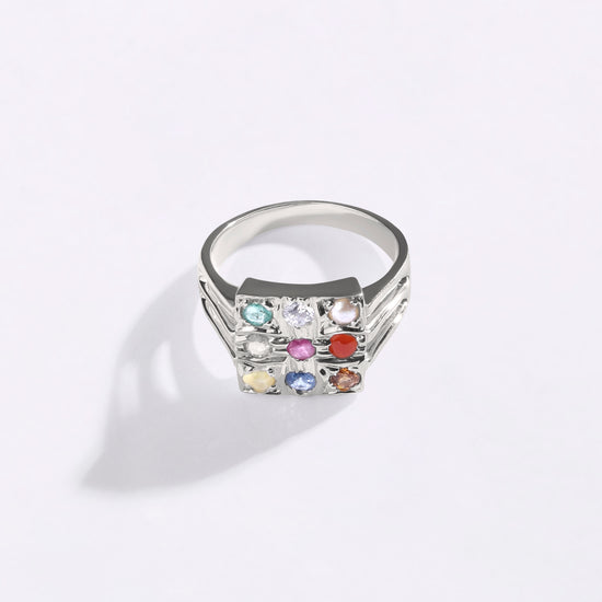 Navaratna finger ring