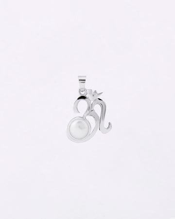 Eternal Om Pearl Pendant in 925 Silver