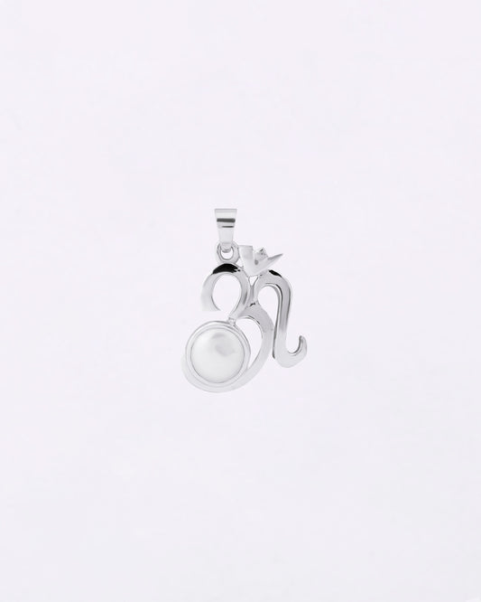 Eternal Om Pearl Pendant in 925 Silver