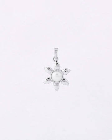 Sun Petal Shaped Pearl Pendant in 925 Silver