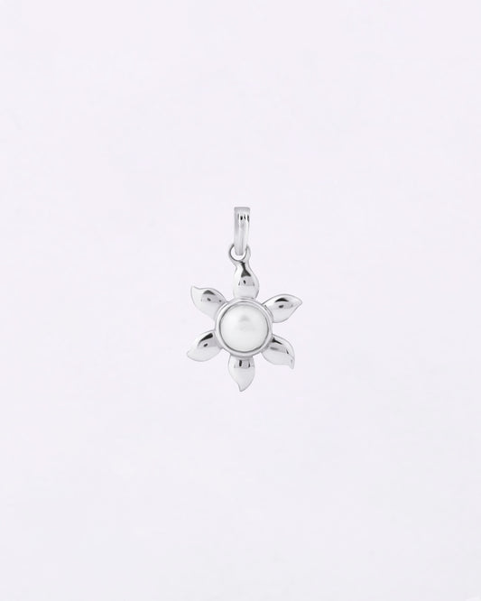 Sun Petal Shaped Pearl Pendant in 925 Silver