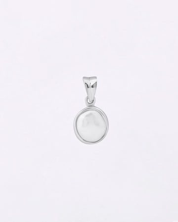 Plain Pearl Pendant in 925 Silver