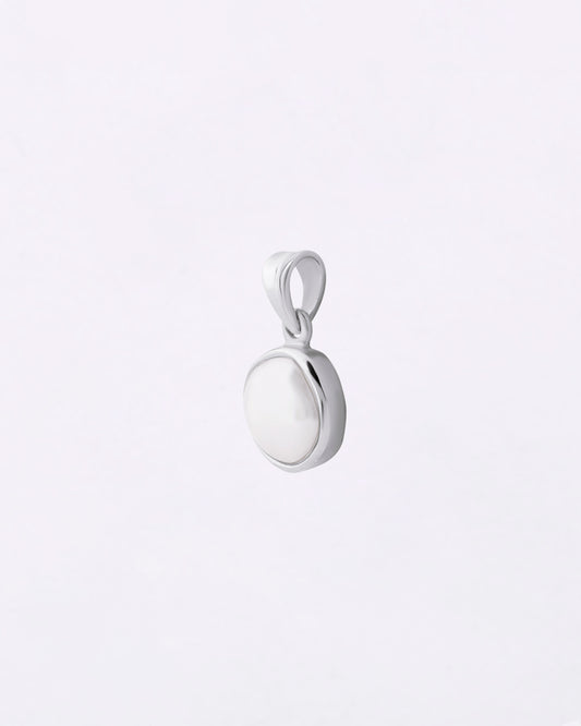 Plain Pearl Pendant in 925 Silver