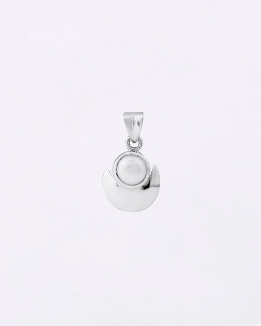 Half Moon Pearl Pendant in 925 Silver