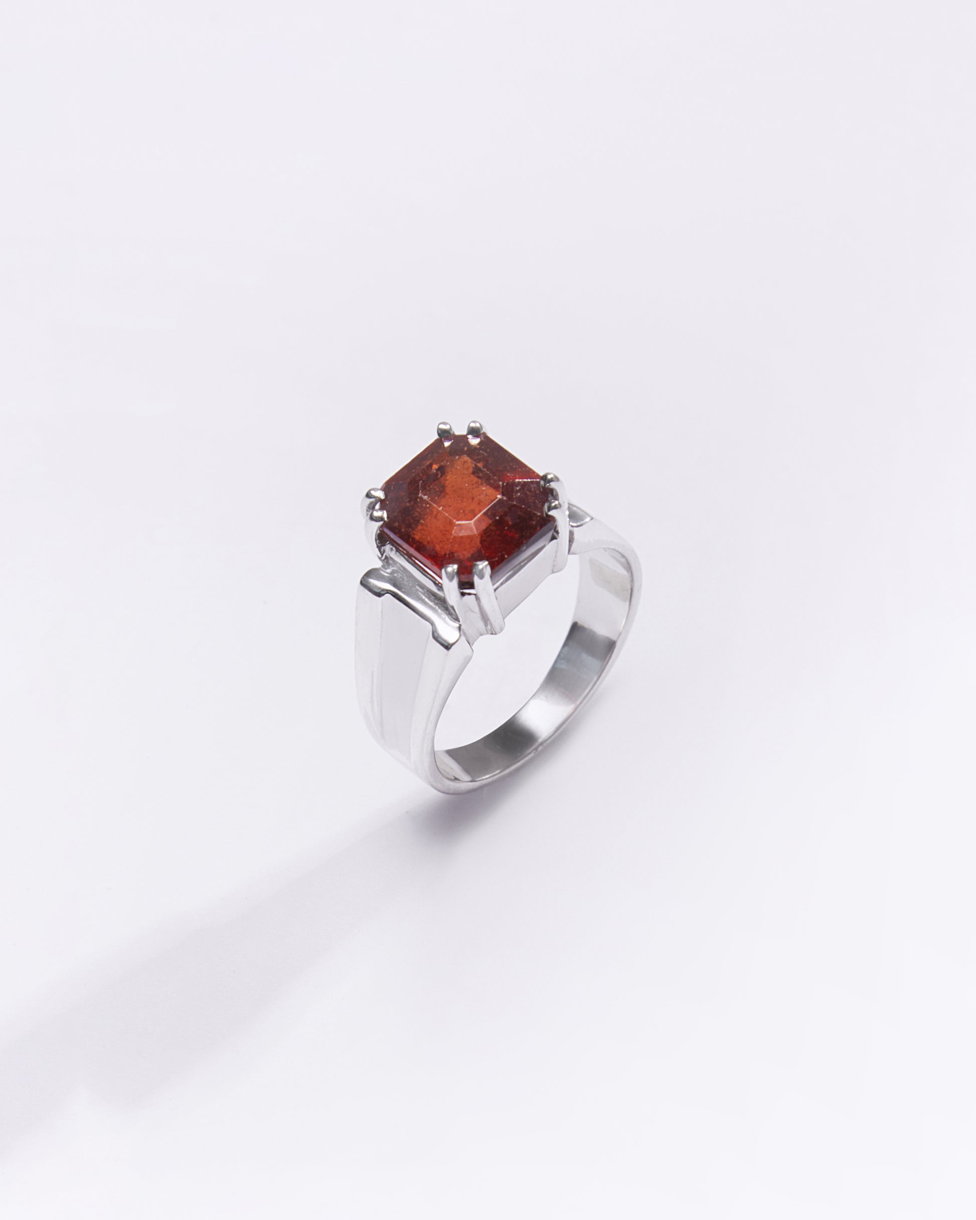 Premium GARNET (GOMED) Ring in 925 Silver - #1111N8 - Myra