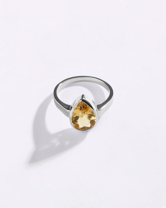Natural Golden Topaz (Sunahara Pukhraj) Ring in 925 Sterling Silver - Shakti Dr