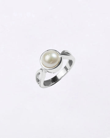 Grace Pearl (Moti) Ring in 925 Silver - Round Shakti
