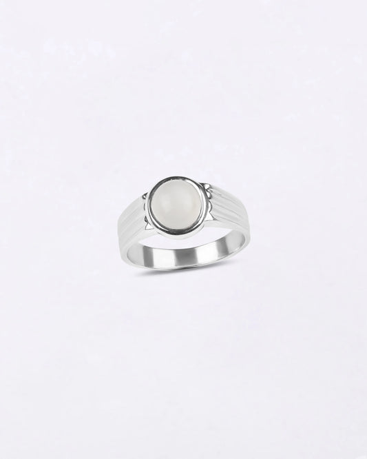 Vintage Moonstone Ring in 925 Sterling Silver - Shakti