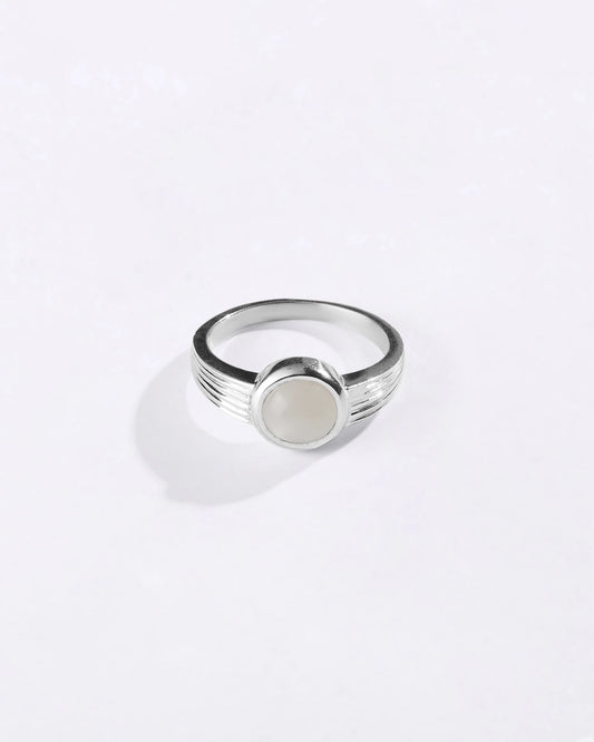Magical Moonstone Ring in 925 Sterling Silver - Shakti