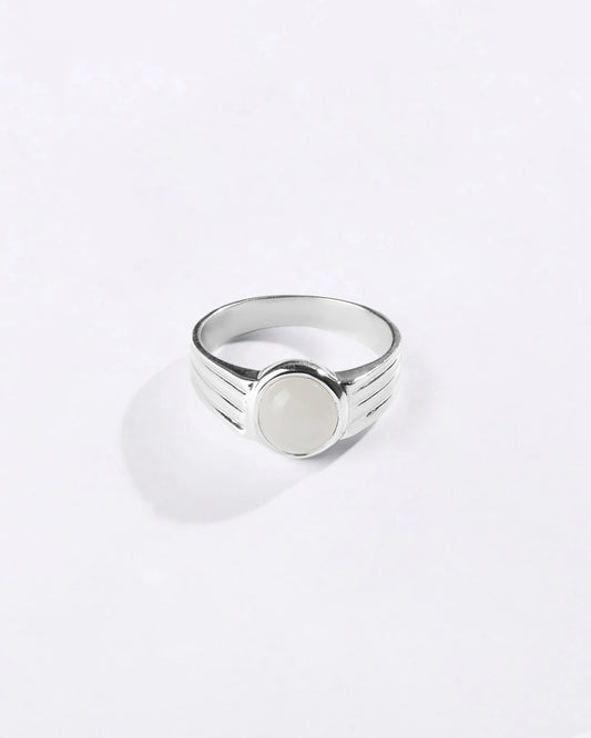 Vintage Moonstone Ring in 925 Sterling Silver - Shakti