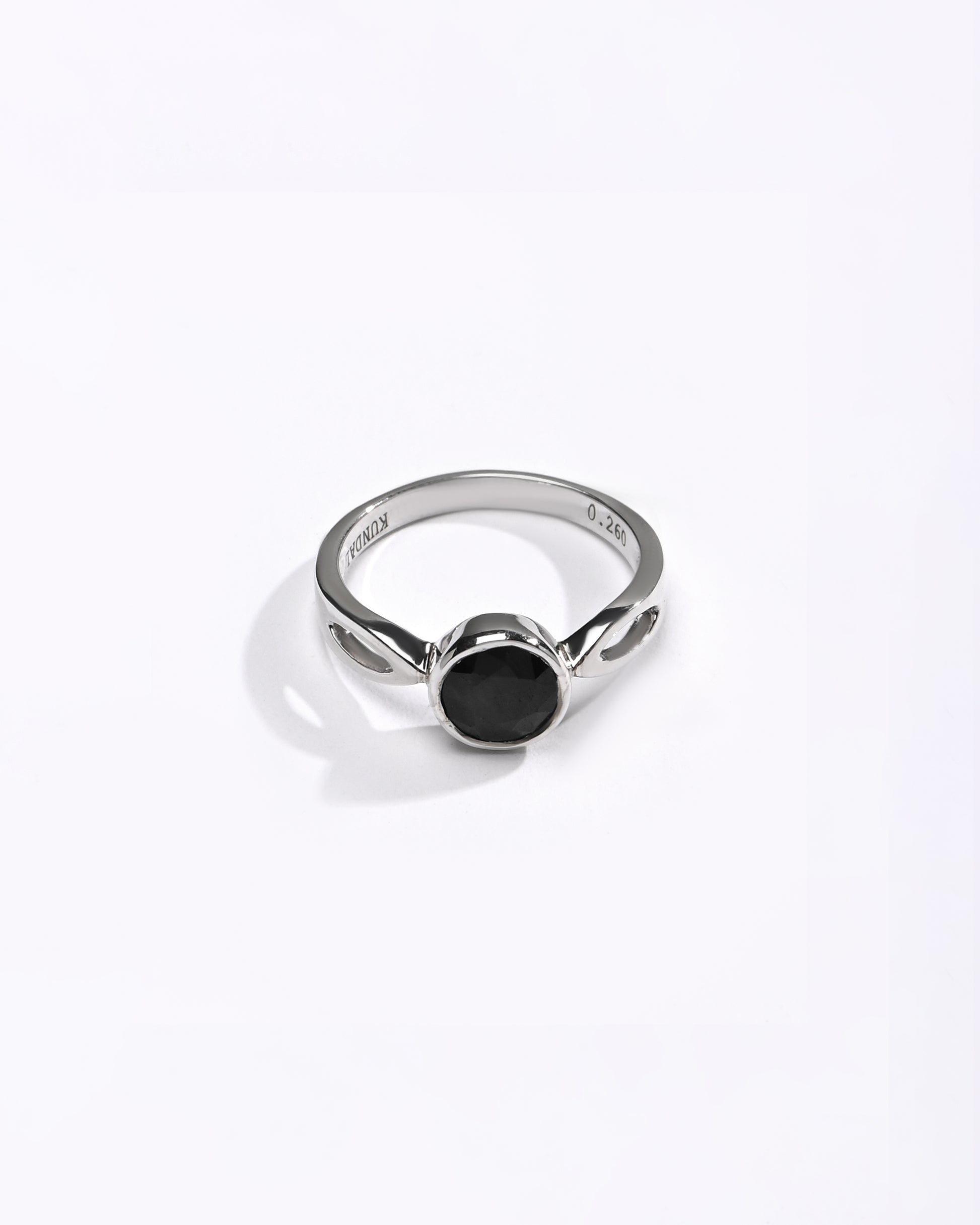 Blue sapphire silver ring