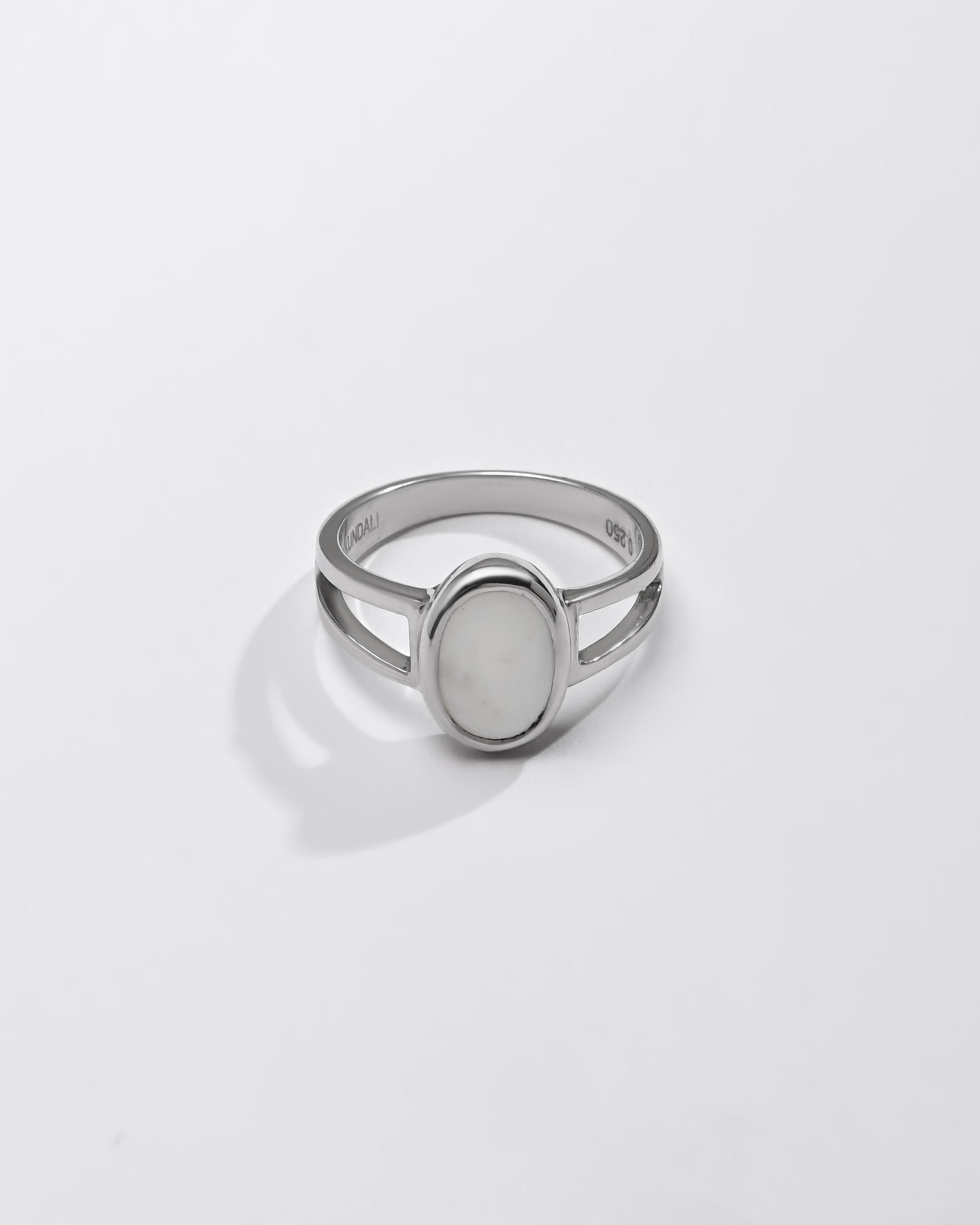 Opal stone ring design