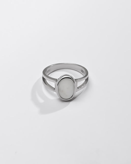 Opal stone ring design